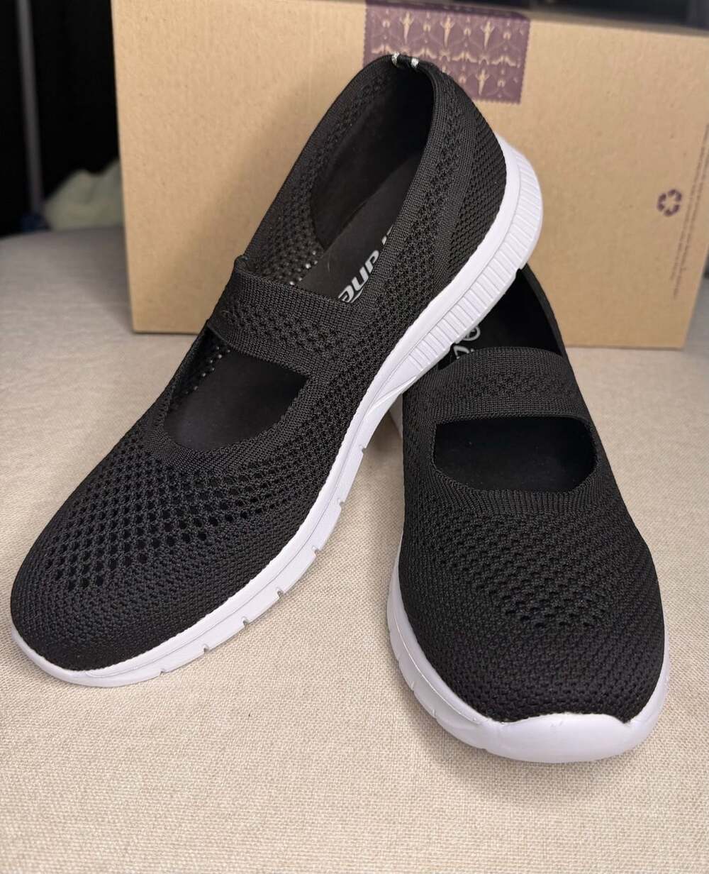 Crane Mary Jane Walking Shoes Size 7 Black Knit Slip On